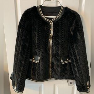 Meet Me Later - Faux Fur Coat
Royal Roland